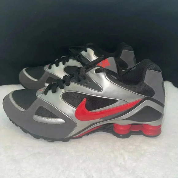 Nike Shox Silver Red Men's Size 10 - Picture 3 of 7
